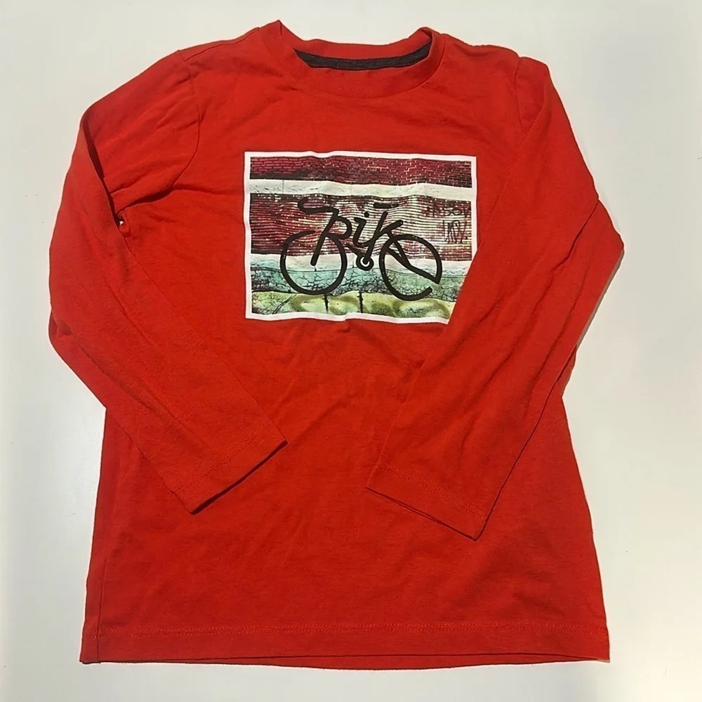 EUC Boys Old Navy Bike Long Sleeve, Size S (6-7)